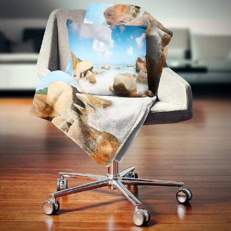 Alpaca wool blankets for a hypoallergenic and warm optionAlpaca wool blankets for a hypoallergenic and warm optionDesignart 'Rocky Blue Seashore Panorama' Landscape Fleece Throw Blanket