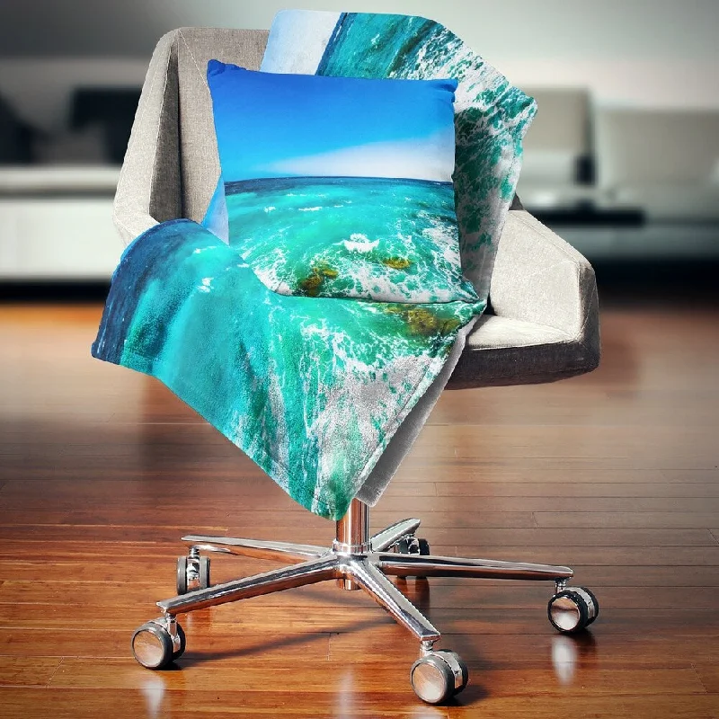 Fleece blankets for a cozy and plush textureFleece blankets for a cozy and plush textureDesignart 'Seashore with Clear Water and Sky' Modern Seashore Throw Blanket Fleece blankets for a cozy and plush textureFleece blankets for a cozy and plush textureDesignart 'Seashore with Clear Water and Sky' Modern Seashore Throw Blanket