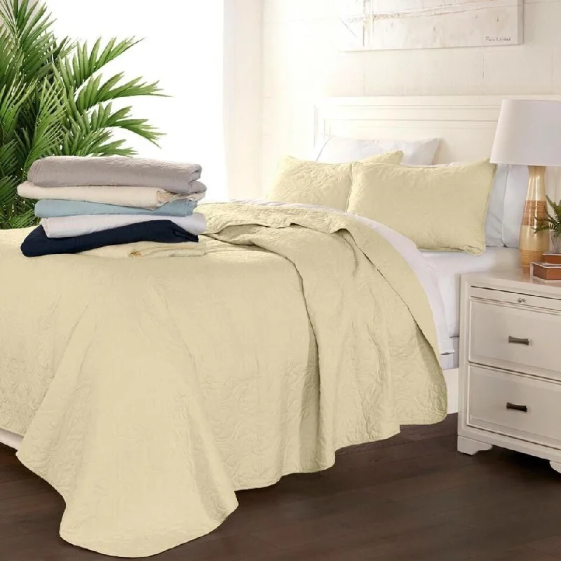 Silk blankets with a smooth and elegant touchSilk blankets with a smooth and elegant touch3pc Twin/TwinXL Luxury Damask Quilted Coverlet Set Sunshine Silk blankets with a smooth and elegant touchSilk blankets with a smooth and elegant touch3pc Twin/TwinXL Luxury Damask Quilted Coverlet Set Sunshine