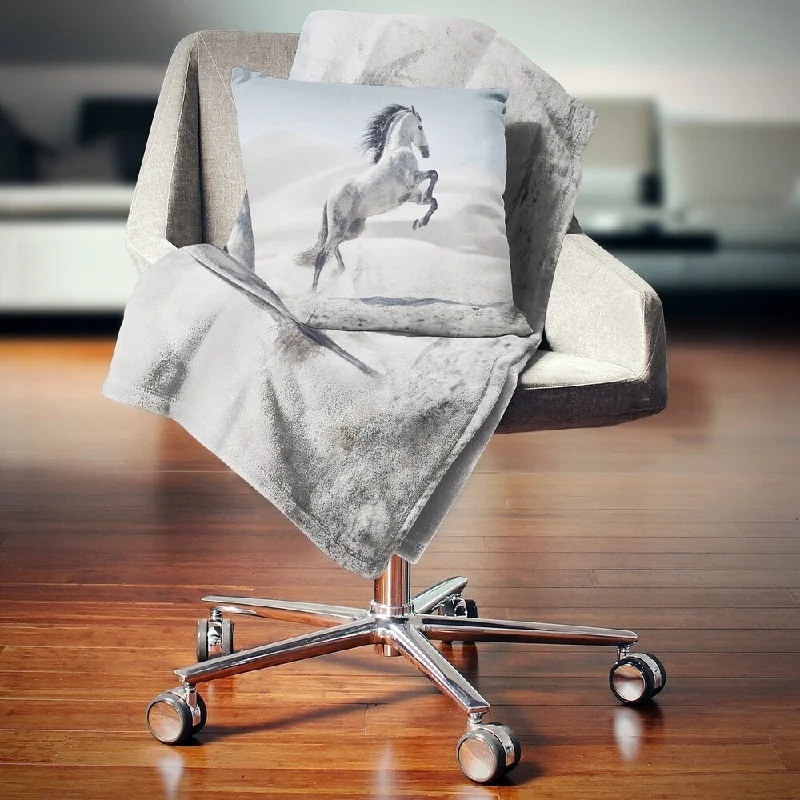 Queen - size blankets for standard - sized bedsQueen - size blankets for standard - sized bedsDesignart 'Galloping White Horse' Animal Throw Blanket