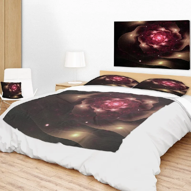 Silk blankets with a smooth and elegant touchSilk blankets with a smooth and elegant touchDesignart 'Sparkling Dark Fractal Flower Digital Art' Floral Throw Blanket