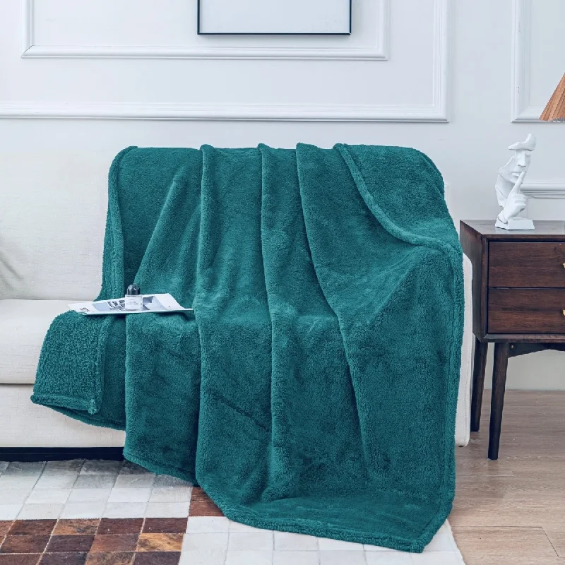 Alpaca wool blankets for a hypoallergenic and warm optionAlpaca wool blankets for a hypoallergenic and warm optionTeddy Sherpa Throw 150x200cm - Green