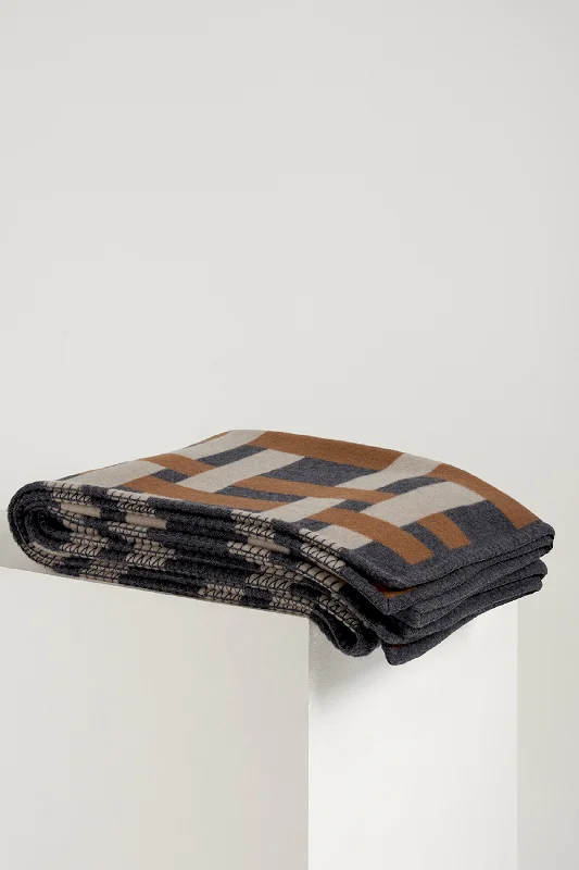 Cotton blankets for breathability and a lightweight feelCotton blankets for breathability and a lightweight feelR+D Lab Jacquard Design Blanket Cotton blankets for breathability and a lightweight feelCotton blankets for breathability and a lightweight feelR+D Lab Jacquard Design Blanket