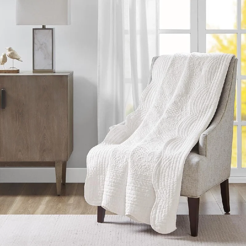 Bamboo fiber blankets with natural antibacterial propertiesBamboo fiber blankets with natural antibacterial properties60" x72" Oversized Quilted Throw with Scalloped Edges White Bamboo fiber blankets with natural antibacterial propertiesBamboo fiber blankets with natural antibacterial properties60" x72" Oversized Quilted Throw with Scalloped Edges White