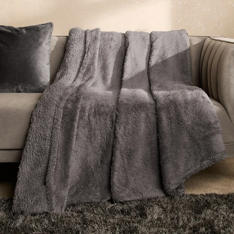 Linen blankets with a rustic and textured lookLinen blankets with a rustic and textured lookTeddy Sherpa Throw 150x200cm - Charcoal