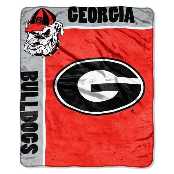Alpaca wool blankets for a hypoallergenic and warm optionAlpaca wool blankets for a hypoallergenic and warm optionNCAA Raschel University of Georgia Bulldogs School Spirit Throw Alpaca wool blankets for a hypoallergenic and warm optionAlpaca wool blankets for a hypoallergenic and warm optionNCAA Raschel University of Georgia Bulldogs School Spirit Throw