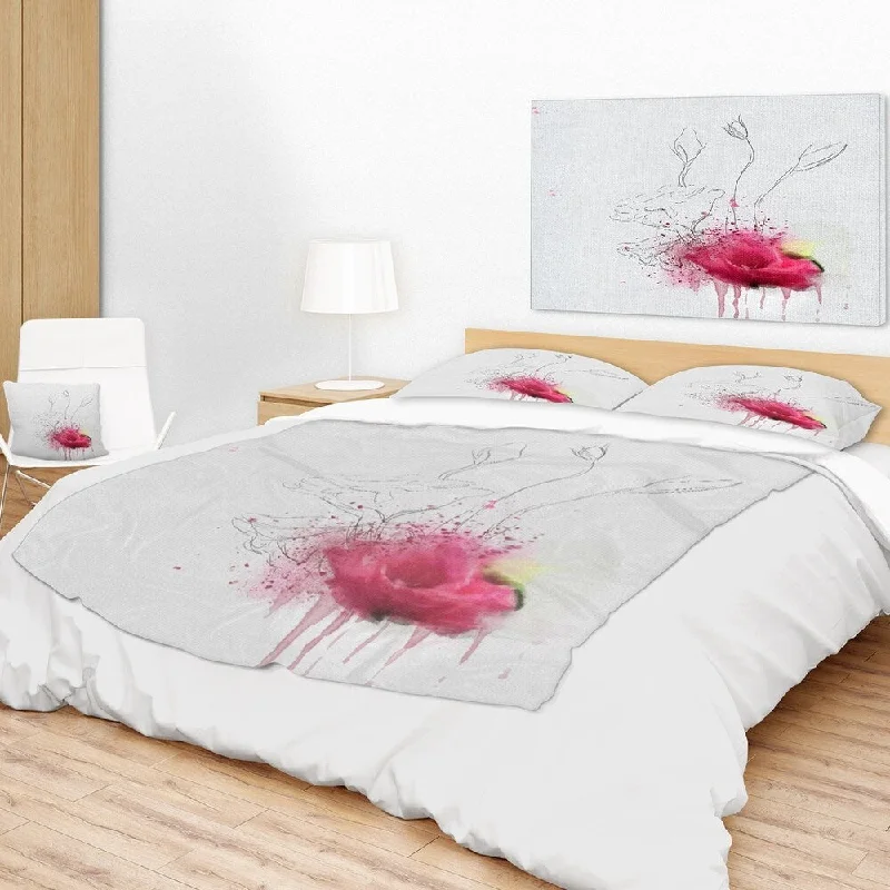 Acrylic blankets for a soft and affordable alternativeAcrylic blankets for a soft and affordable alternativeDesignart 'Rose Flowers Sketch with Color Splashes' Floral Throw Blanket