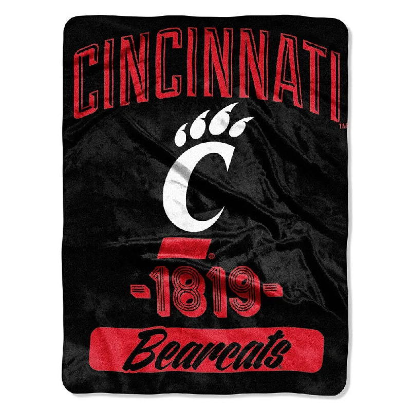 Microfiber blankets that are durable and easy to care forMicrofiber blankets that are durable and easy to care forCOL 059 Cincinnati Varsity Micro Raschel Throw