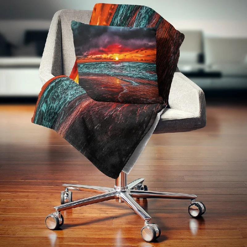 Acrylic blankets for a soft and affordable alternativeAcrylic blankets for a soft and affordable alternativeDesignart 'Red Sunset over Blue Waters' Seascape Throw Blanket