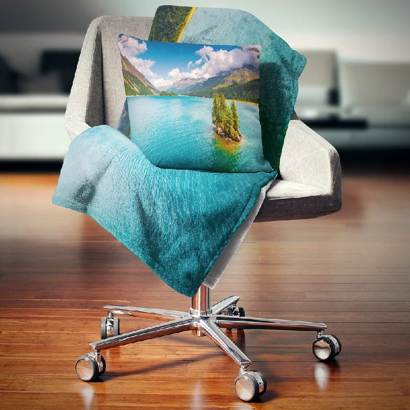 Mohair blankets with a unique sheen and softnessMohair blankets with a unique sheen and softnessDesignart 'Silsersee Lake in the Swiss Alps' Landscape Fleece Throw Blanket