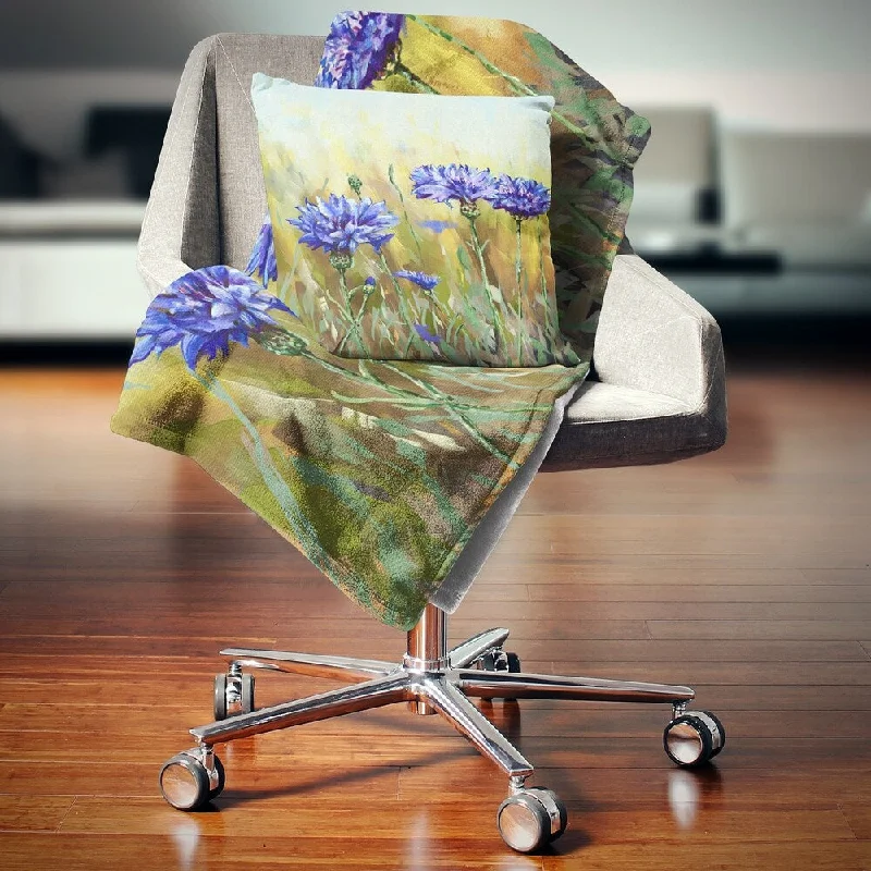 Wool blankets with natural warmth and insulationWool blankets with natural warmth and insulationDesignart 'Cornflowers in Full Bloom' Floral Throw Blanket Wool blankets with natural warmth and insulationWool blankets with natural warmth and insulationDesignart 'Cornflowers in Full Bloom' Floral Throw Blanket