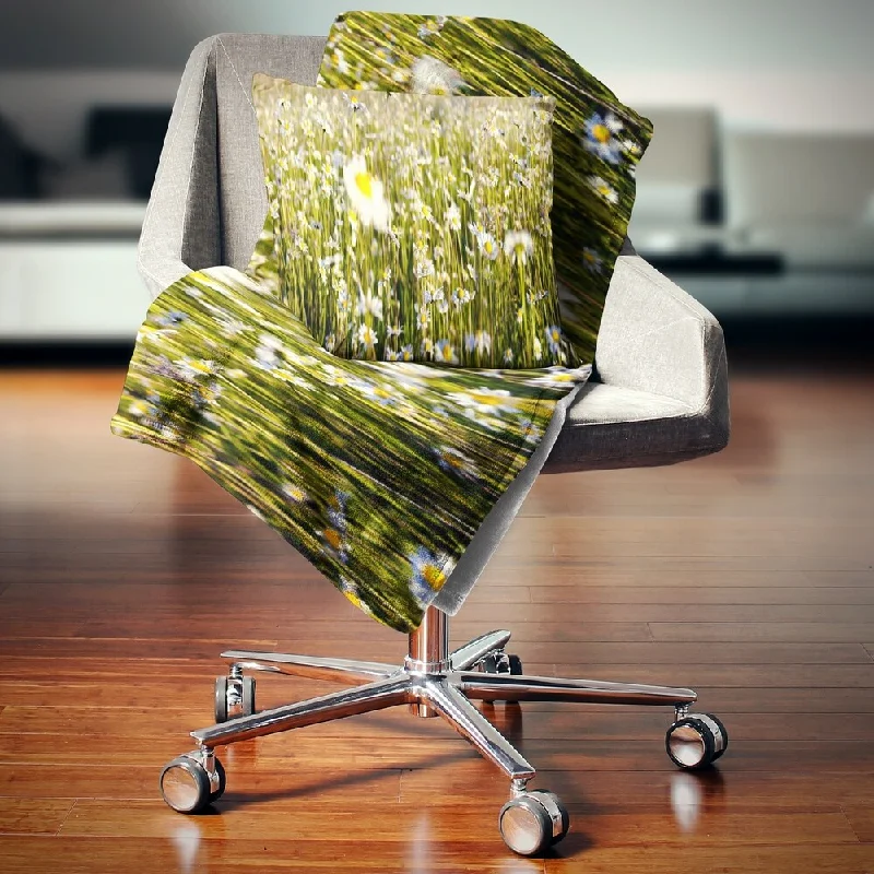 Synthetic fiber blend blankets for a budget - friendly choiceSynthetic fiber blend blankets for a budget - friendly choiceDesignart 'Wild Chamomile Flowers Field' Flower Throw Blanket Synthetic fiber blend blankets for a budget - friendly choiceSynthetic fiber blend blankets for a budget - friendly choiceDesignart 'Wild Chamomile Flowers Field' Flower Throw Blanket