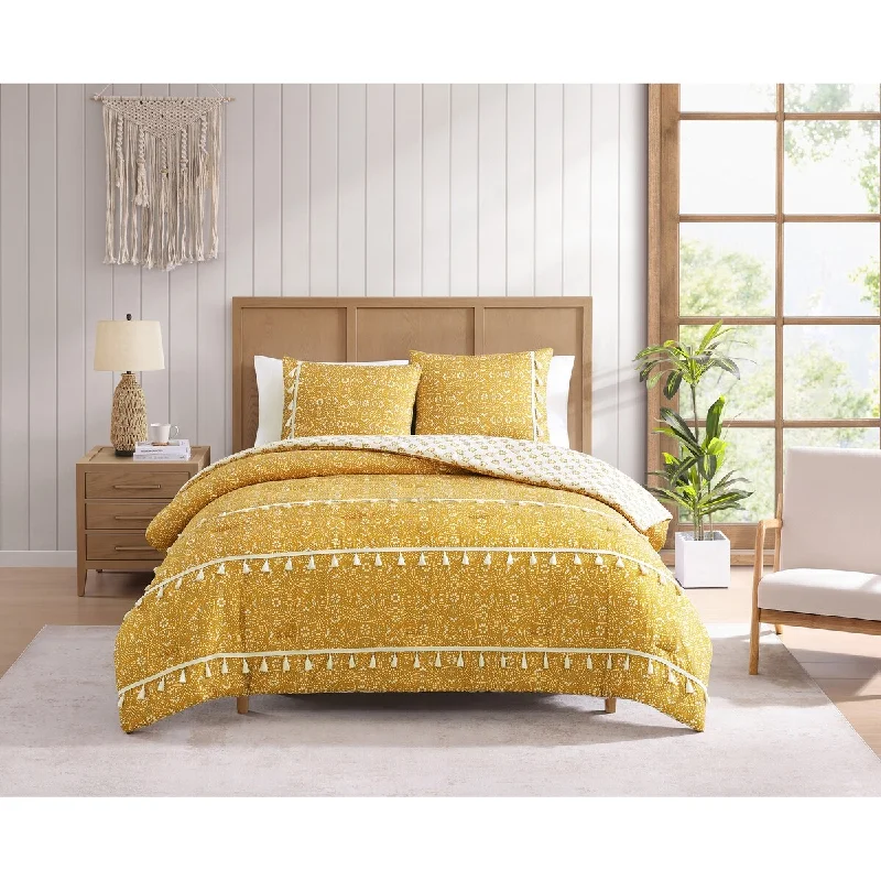 King - size comforters to fit large king - sized beds perfectlyDESIGN STUDIO Pasadena Medallion Yellow Soft Microfiber Comforter with Tassels