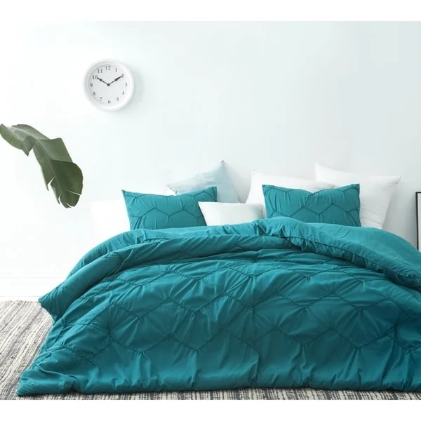 Down - filled comforters for supreme warmth and lightnessBYB Chevron Waves Supersoft Ocean Depths Teal Comforter Set