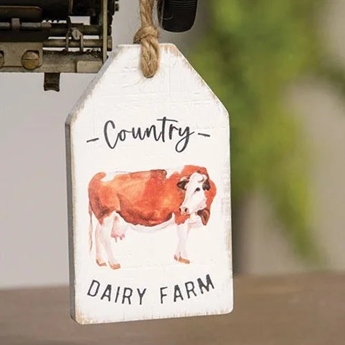Bed skirts with a scalloped hem for a charming detailCountry Dairy Farm Cow Wood Tag Bed skirts with a scalloped hem for a charming detailCountry Dairy Farm Cow Wood Tag