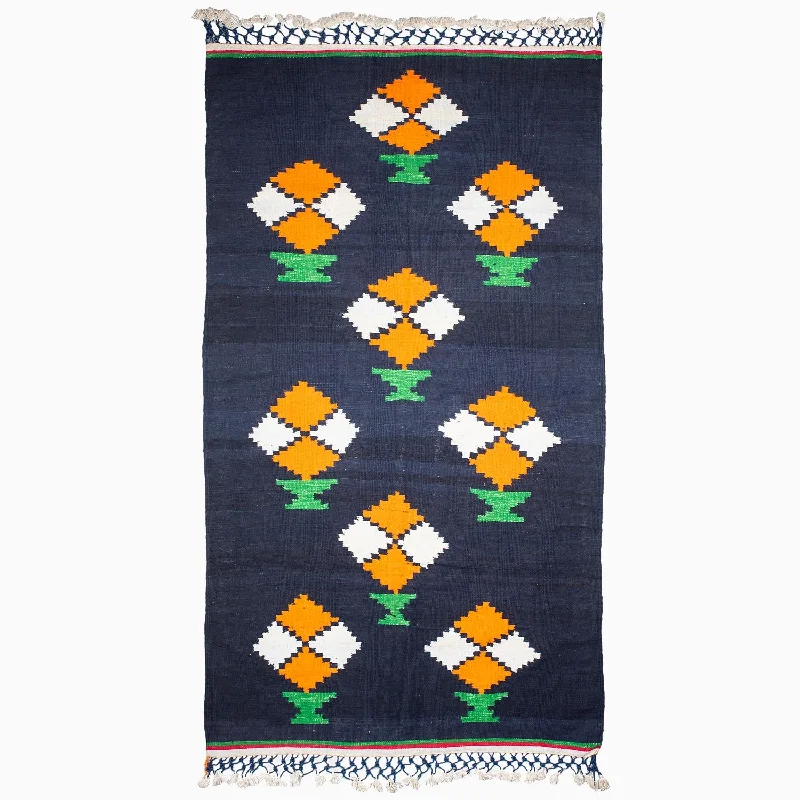 Down Alternative Pillows for Ethical ChoicesFlower Vases Rug