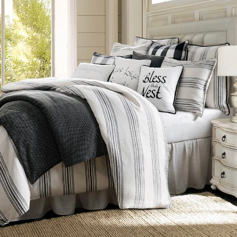 Bed skirts with a damask pattern for an elegant lookHiEnd Accents Gathered White Linen Bed Skirt, 1PC