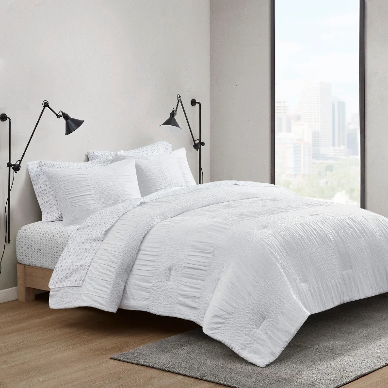 Queen - size comforters for standard queen - sized mattressesMadison Park Essentials Cirrus Complete Comforter Set with Bed Sheets
