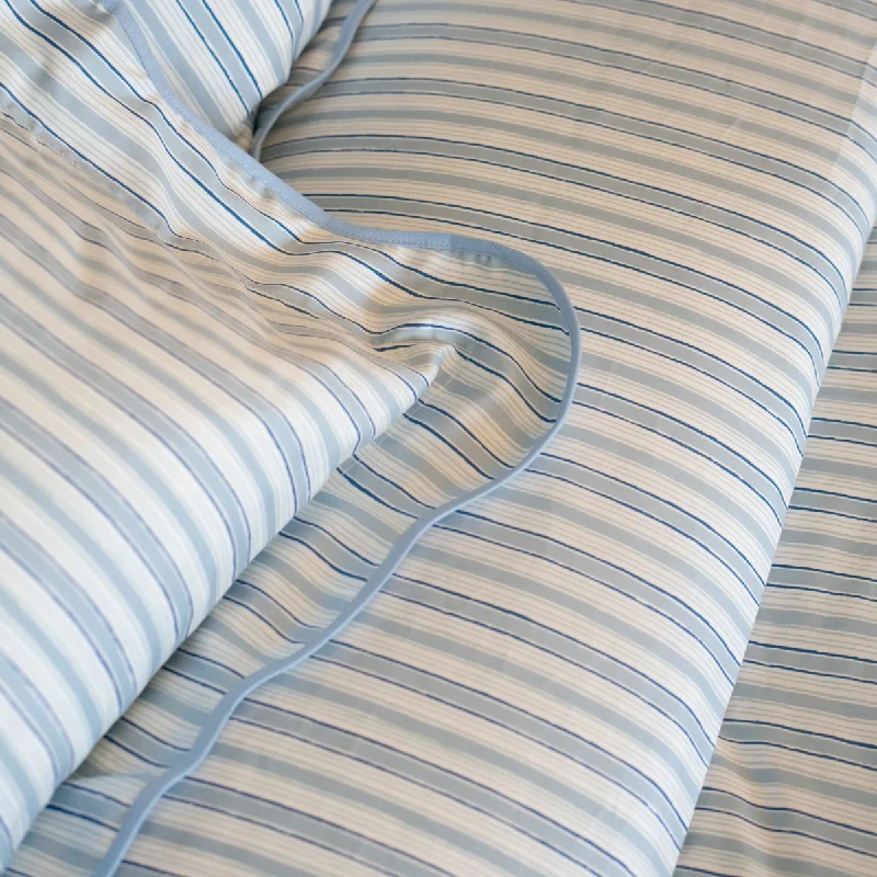 Organic cotton - filled duvets for a chemical - free and eco - friendly choiceMartha Blue Duvet Organic cotton - filled duvets for a chemical - free and eco - friendly choiceMartha Blue Duvet