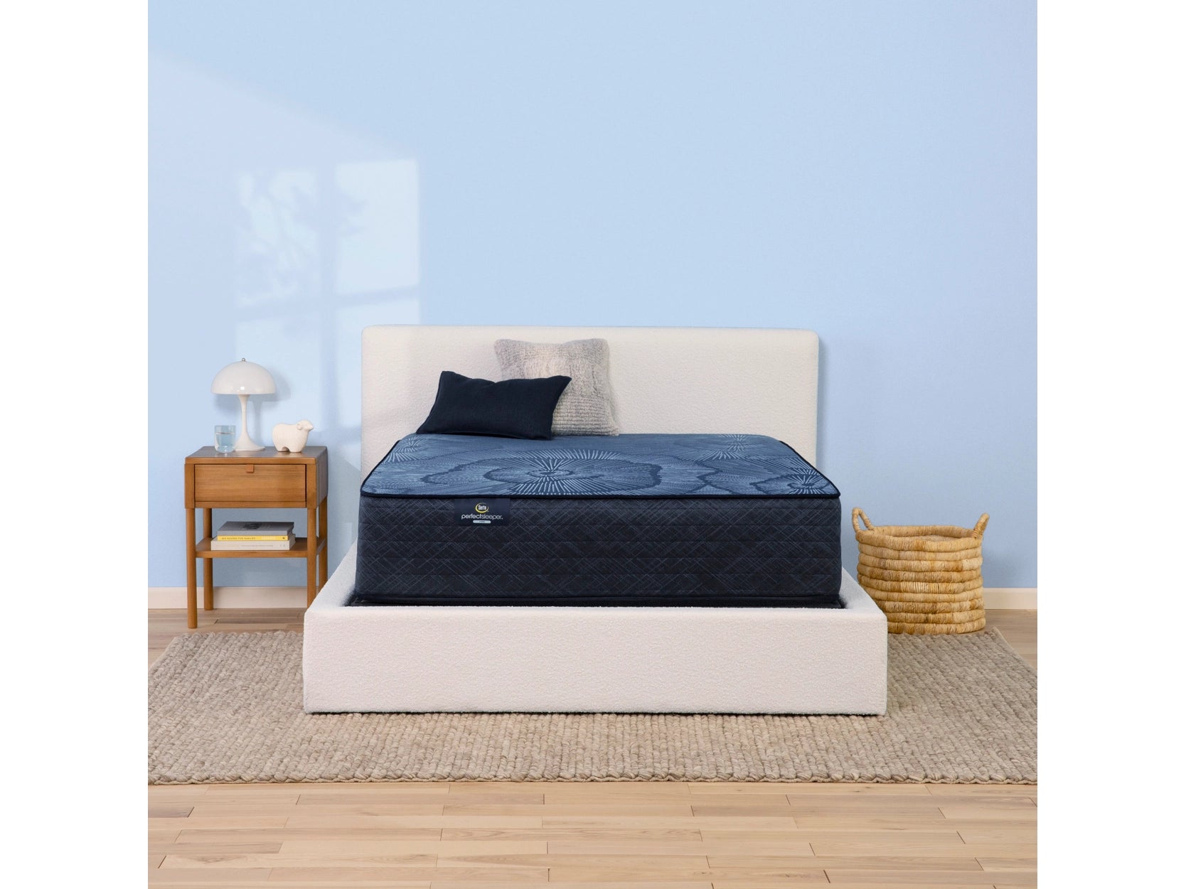 Latex mattresses with natural bounce and breathabilitySerta Perfect Sleeper Endearing Nights Hybrid Plush Queen Mattress