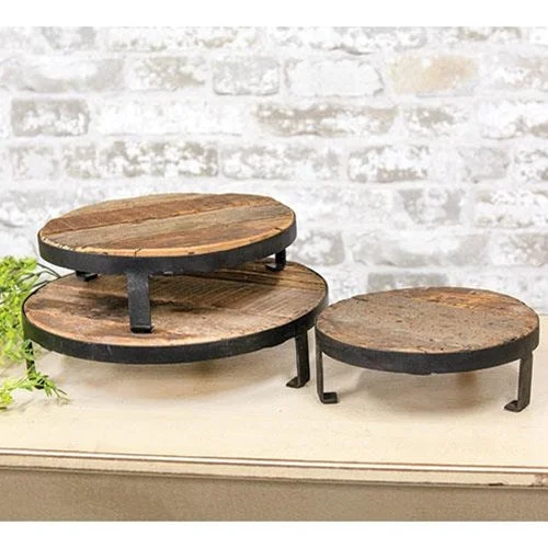 Polyester bed skirts for easy care and durability3/Set Weathered Wood and Metal Round Risers