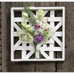 Linen bed skirts for a natural and rustic feelWhitewash Square Woven Frame 12"