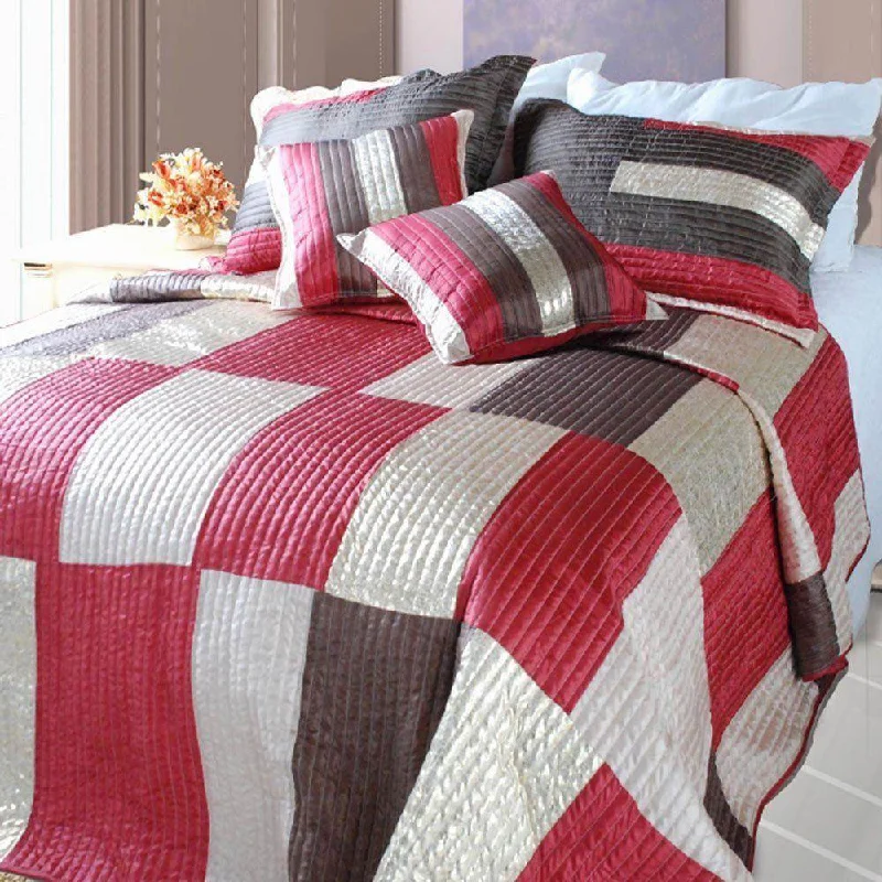 industrial style bedspreads with a rugged look for urban loftsDaDa Bedding Modern Block Satiny Metallic Checkered Red Brown & Gold Bedspread Set (DXJ106211)