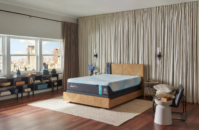 Organic cotton mattresses for a chemical - free sleep surfaceTempur-Pedic LuxeBreeze® Medium Hybrid Mattress Organic cotton mattresses for a chemical - free sleep surfaceTempur-Pedic LuxeBreeze® Medium Hybrid Mattress