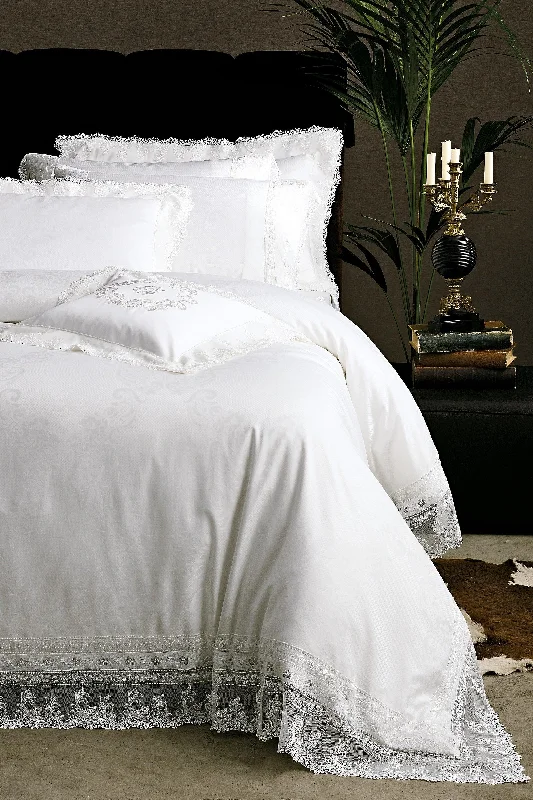 Wool - filled duvets for natural insulation and moisture - wicking propertiesValeron® Farrah 100% Cotton Luxury Duvet Cover Set Wool - filled duvets for natural insulation and moisture - wicking propertiesValeron® Farrah 100% Cotton Luxury Duvet Cover Set