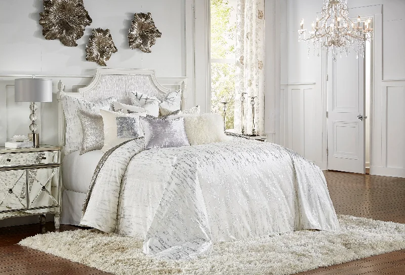 Memory - foam - infused duvets for added body - contouring comfortZilar White Velvet Duvet Memory - foam - infused duvets for added body - contouring comfortZilar White Velvet Duvet