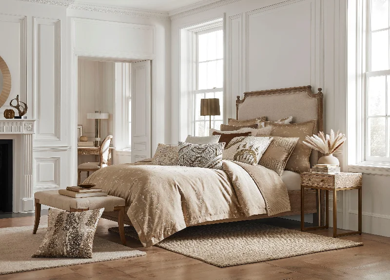 Full - size duvets for full - sized beds in guest rooms or smaller bedroomsMilan Beige Gold Duvet