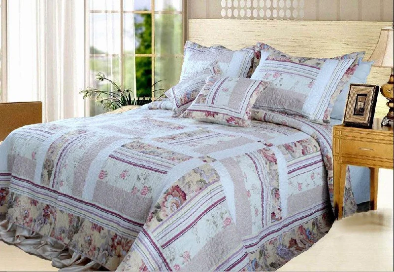 gothic style bedspreads with dark colors and ornate details for a mysterious bedroomDaDa Bedding Cottage Floral Blossoming Patchwork Quilted Coverlet Bedspread Set (DXJ103112)
