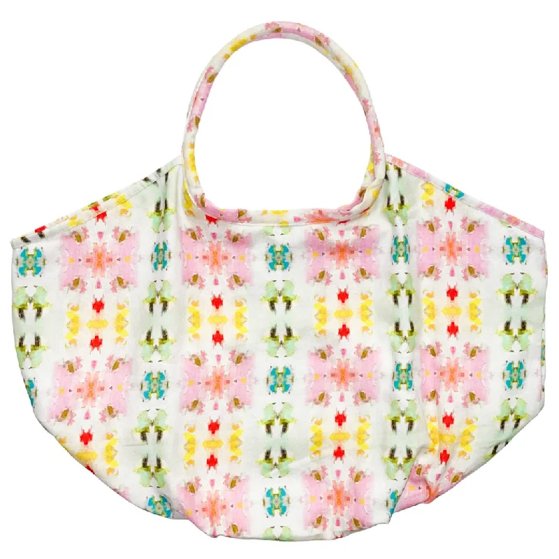 Synthetic fiber duvets filled with microfiber for a soft and lightweight feelGiverny Tote Bag