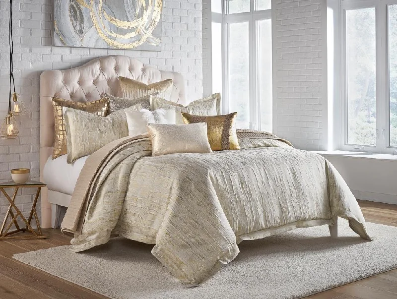 Full - size duvets for full - sized beds in guest rooms or smaller bedroomsNaja Ivory Gold Duvet Set Full - size duvets for full - sized beds in guest rooms or smaller bedroomsNaja Ivory Gold Duvet Set