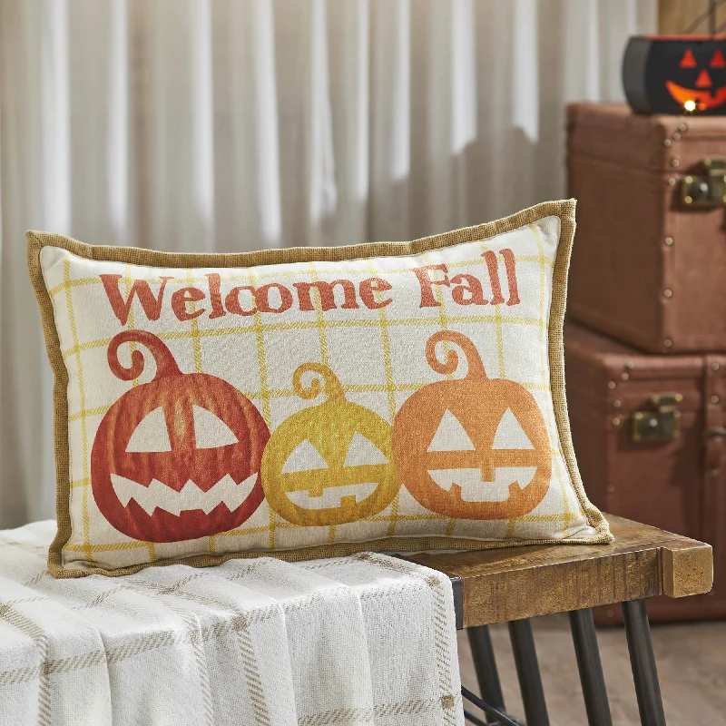 Plush Pillows for a Cozy BedCountry Halloween Welcome Fall Pillow