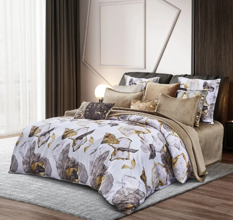 Synthetic fiber duvets filled with microfiber for a soft and lightweight feelMori Ivory Modern Abstract Duvet Synthetic fiber duvets filled with microfiber for a soft and lightweight feelMori Ivory Modern Abstract Duvet
