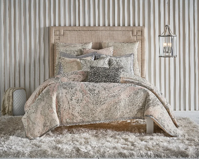 King - size duvets to perfectly fit large king - sized bedsGranite Pink Duvet