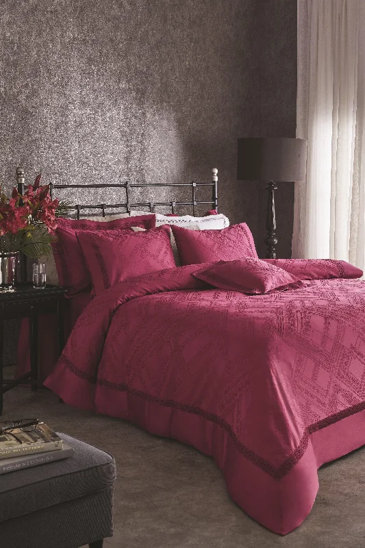 King - size duvets to perfectly fit large king - sized bedsValeron® Vallerie 100% Pima Cotton Luxury Duvet Cover Set King - size duvets to perfectly fit large king - sized bedsValeron® Vallerie 100% Pima Cotton Luxury Duvet Cover Set