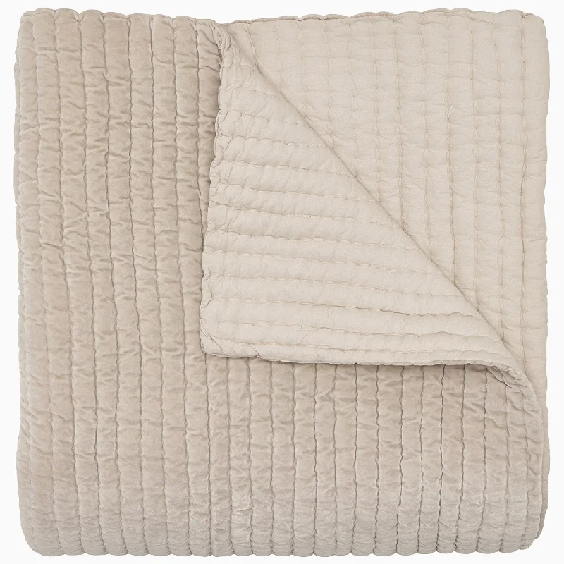 Firm Pillows for Side SleepersVelvet Sand Quilt