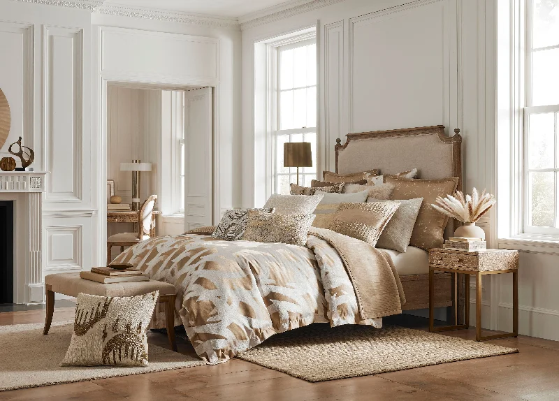 Organic cotton - filled duvets for a chemical - free and eco - friendly choiceZiya Gold Brushstroke Duvet Organic cotton - filled duvets for a chemical - free and eco - friendly choiceZiya Gold Brushstroke Duvet
