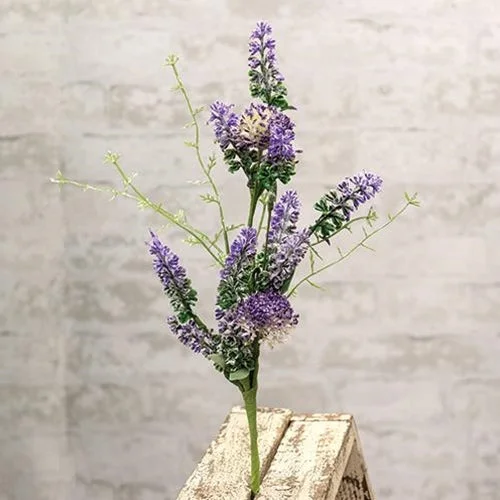 Bed skirts with a jacquard weave for a textured lookLavender Herb Pick