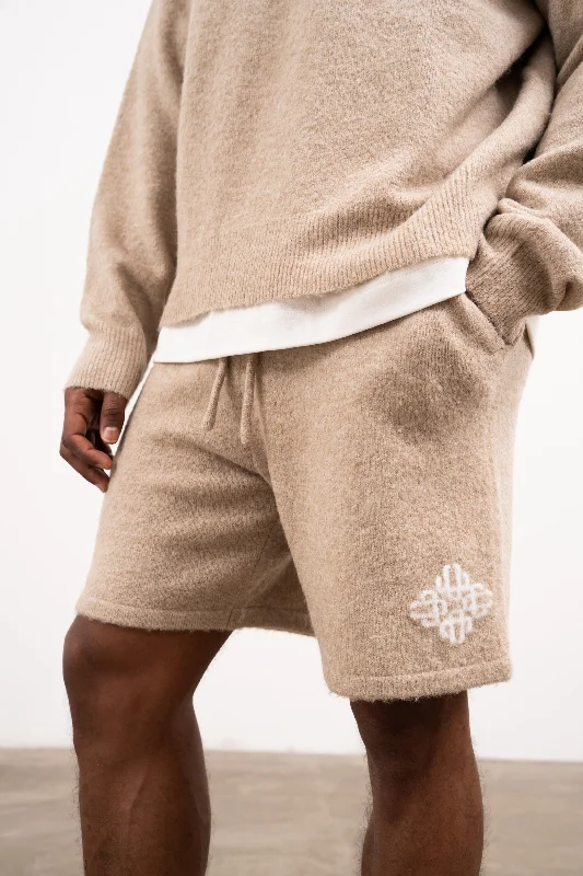 LIGHTWEIGHT FLUFFY KNIT EMBLEM SHORTS - BEIGE