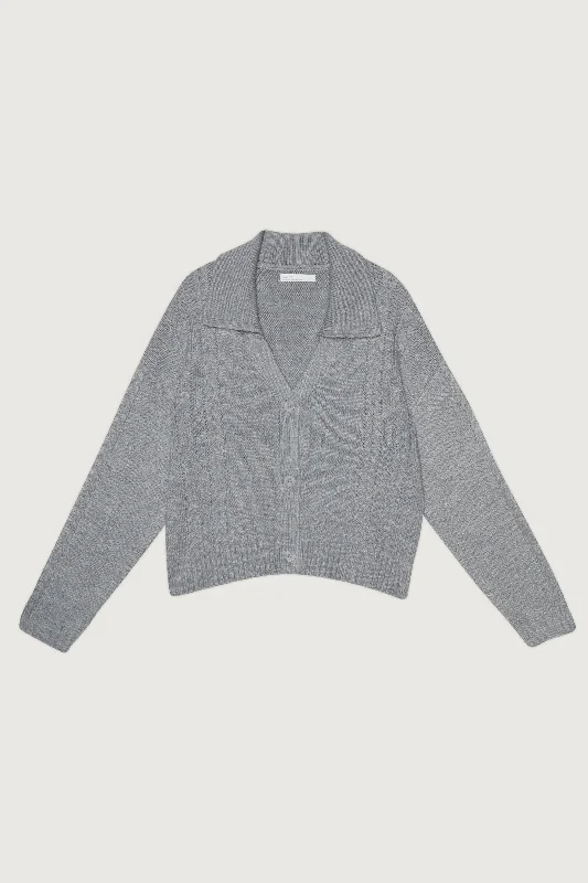 CABLE KNIT BUTTON UP CARDIGAN