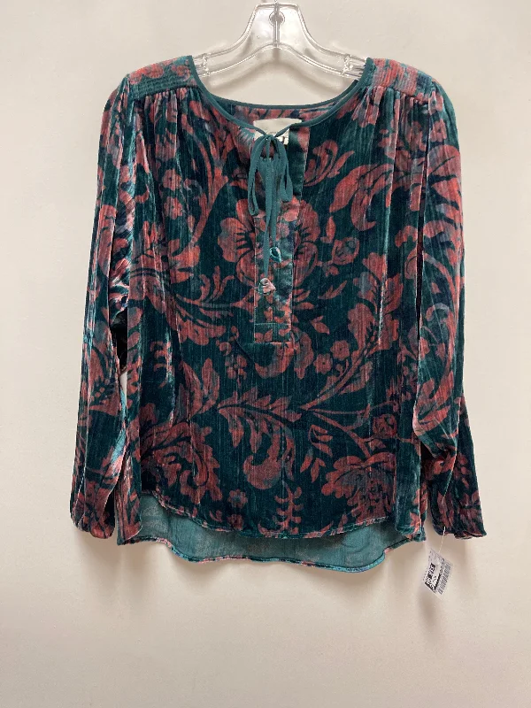 Top Long Sleeve By Anthropologie In Green, Size: Xs