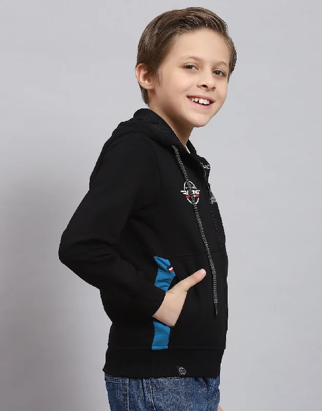 Boys Black Printed Hooded Full Sleeve Sweatshirt