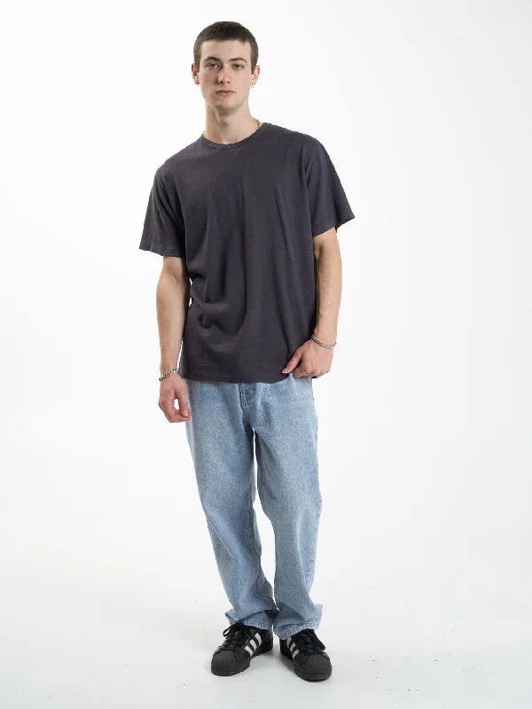 Hemp Thrills Embro Merch Fit Tee - Slate